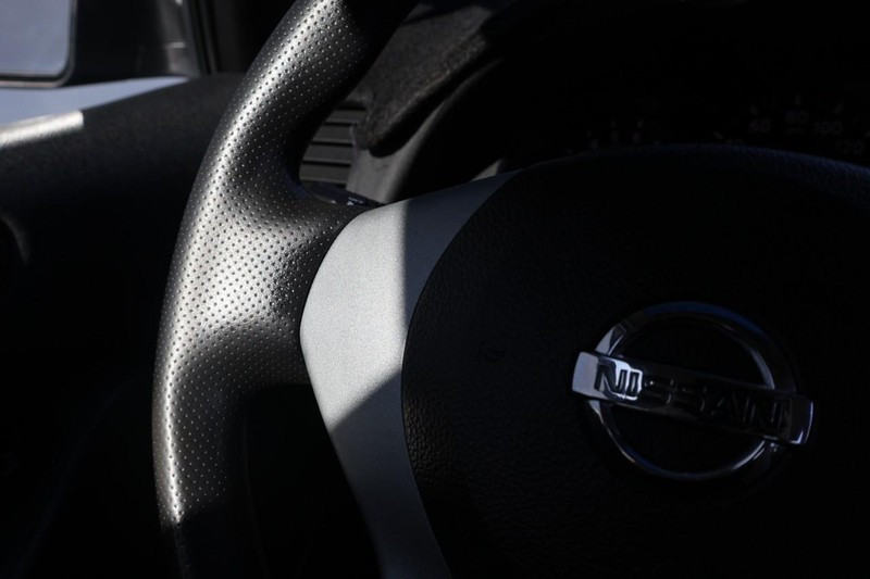 Nissan Altima Sedan Vehicle Full-screen Gallery Image 26