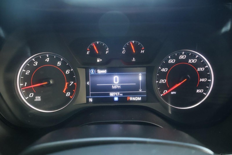 Chevrolet Camaro Vehicle Full-screen Gallery Image 24