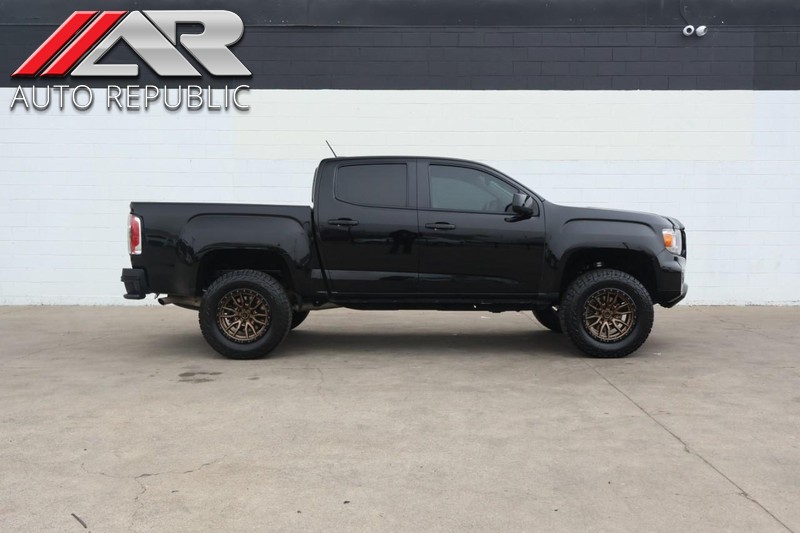 GMC Canyon Vehicle Full-screen Gallery Image 01