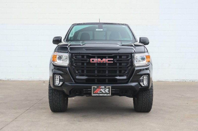 GMC Canyon Vehicle Full-screen Gallery Image 03