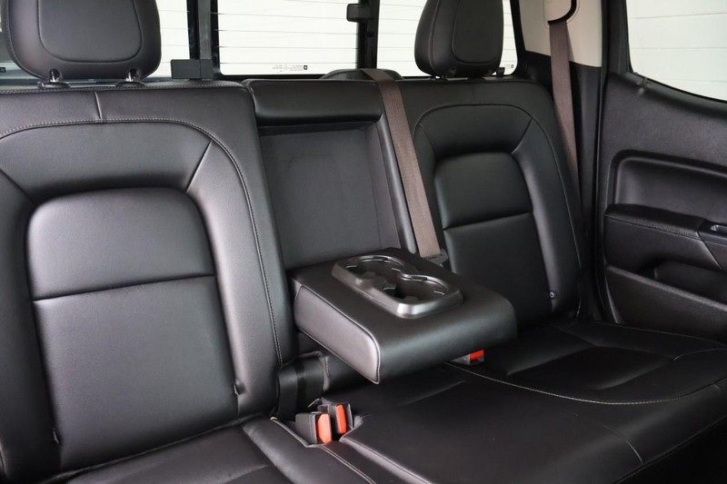 GMC Canyon Vehicle Full-screen Gallery Image 24