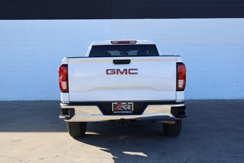 GMC Sierra 1500 Vehicle Full-screen Gallery Image 06