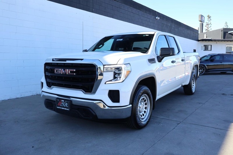 GMC Sierra 1500 Vehicle Full-screen Gallery Image 12
