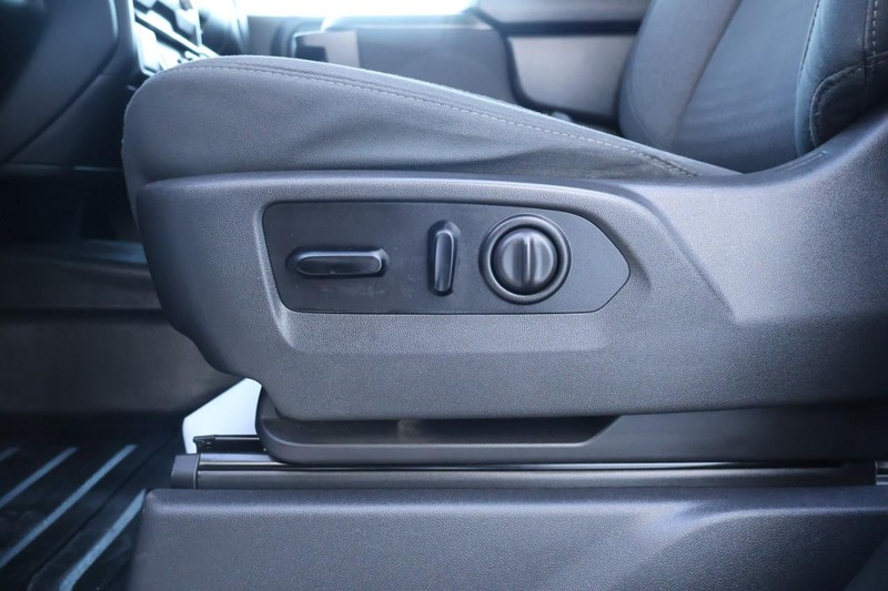 GMC Sierra 1500 Vehicle Full-screen Gallery Image 19