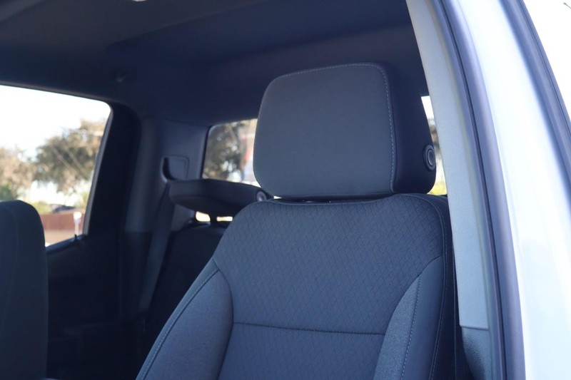 GMC Sierra 1500 Vehicle Full-screen Gallery Image 22