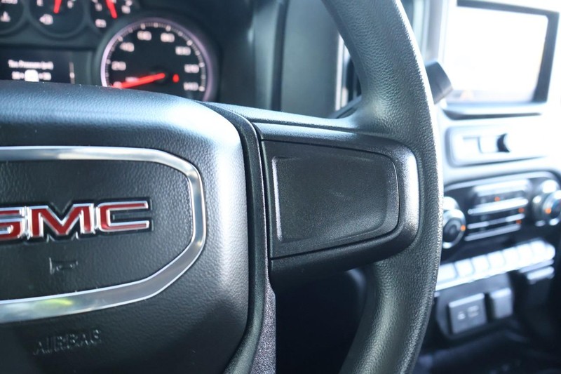GMC Sierra 1500 Vehicle Full-screen Gallery Image 31