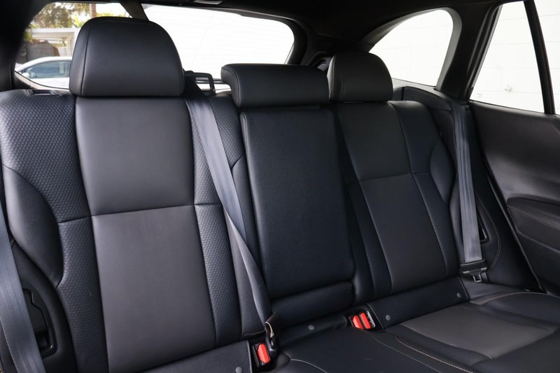 Subaru Outback Vehicle Full-screen Gallery Image 24