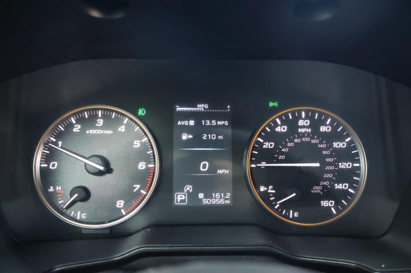 Subaru Outback Vehicle Full-screen Gallery Image 27