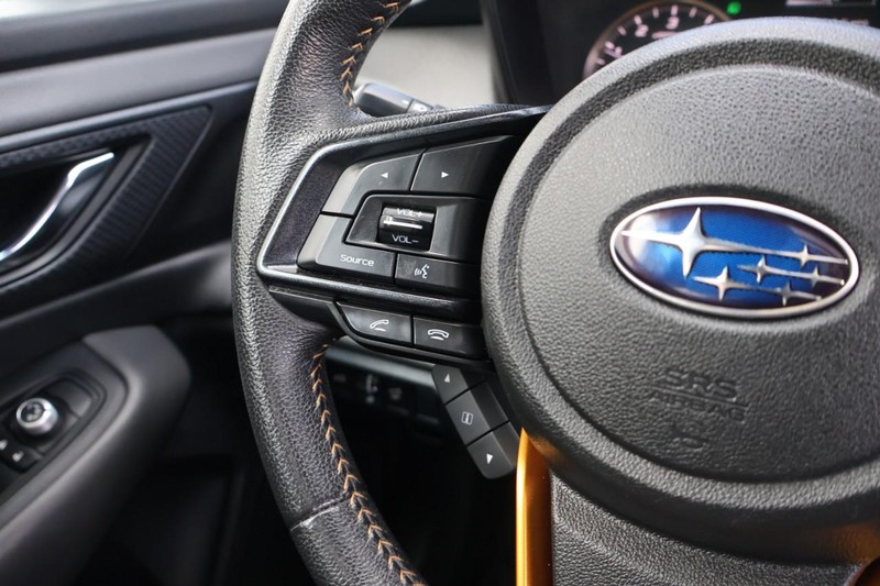 Subaru Outback Vehicle Full-screen Gallery Image 29