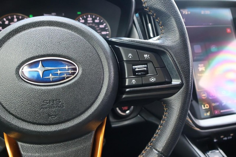 Subaru Outback Vehicle Full-screen Gallery Image 30