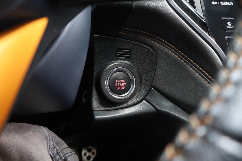 Subaru Outback Vehicle Full-screen Gallery Image 31