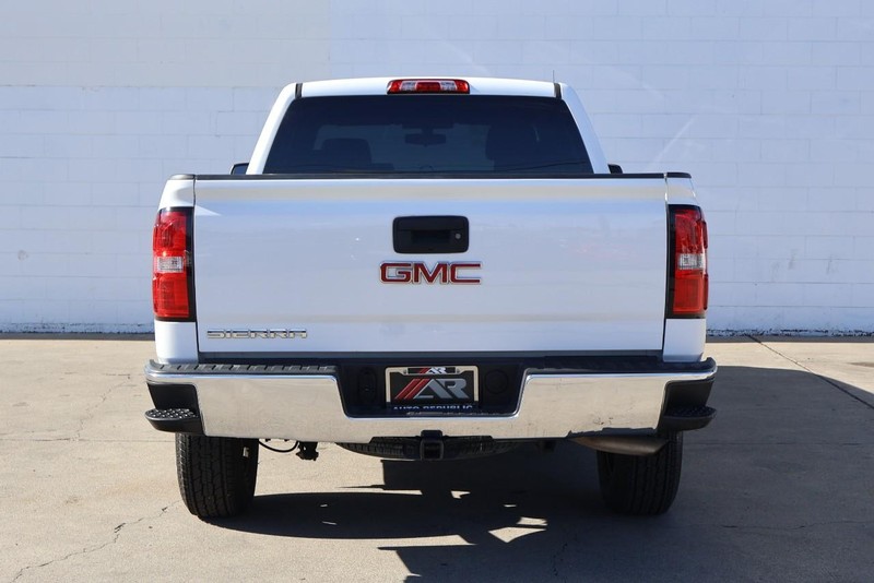 GMC Sierra 1500 Vehicle Full-screen Gallery Image 06