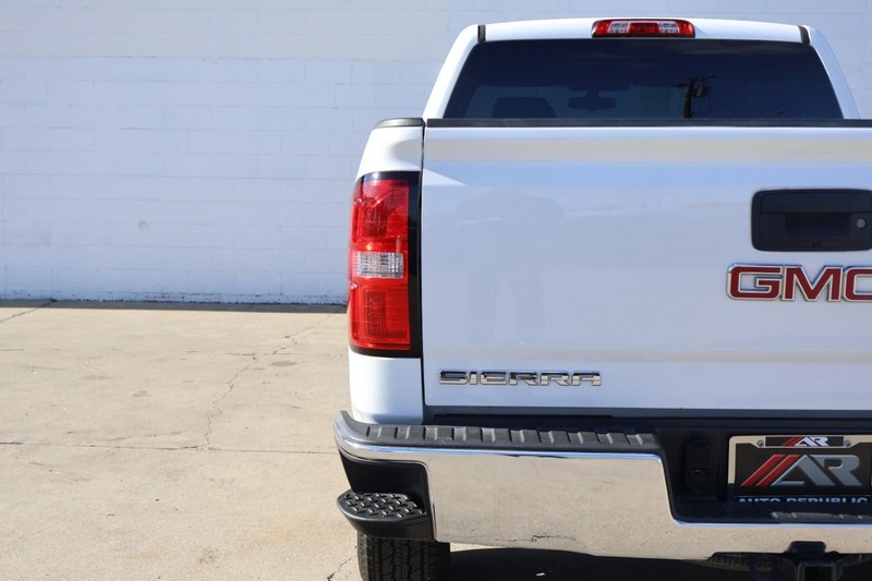 GMC Sierra 1500 Vehicle Full-screen Gallery Image 07