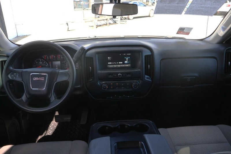 GMC Sierra 1500 Vehicle Full-screen Gallery Image 21
