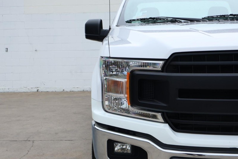 Ford F-150 Vehicle Full-screen Gallery Image 03