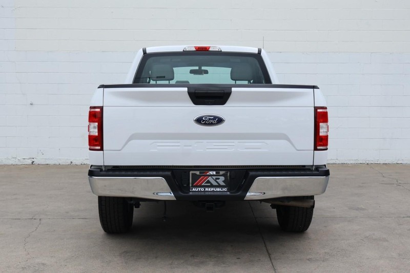 Ford F-150 Vehicle Full-screen Gallery Image 06