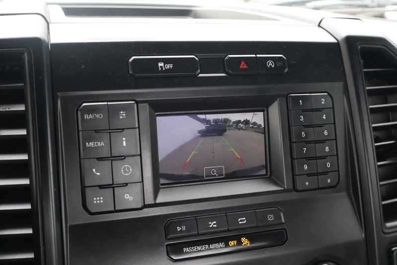 Ford F-150 Vehicle Full-screen Gallery Image 28