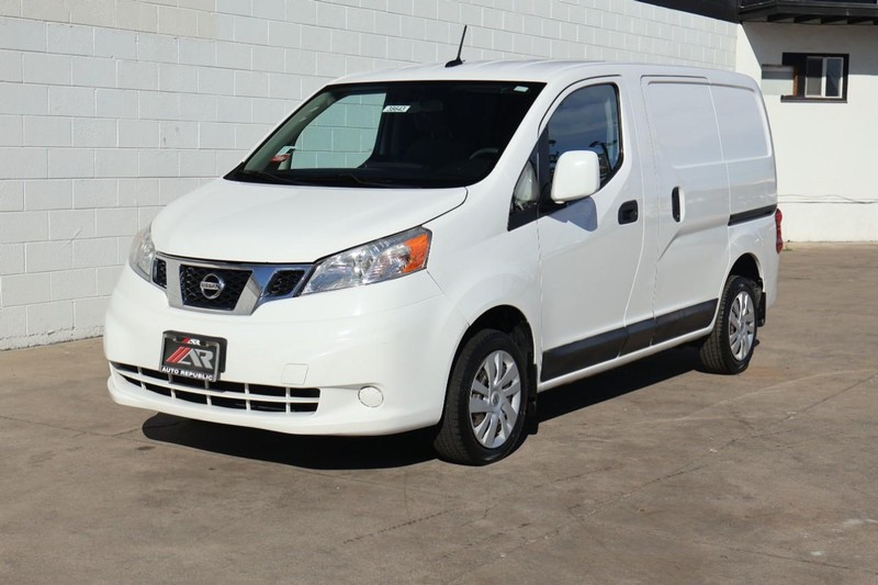 Nissan NV200 Vehicle Full-screen Gallery Image 13
