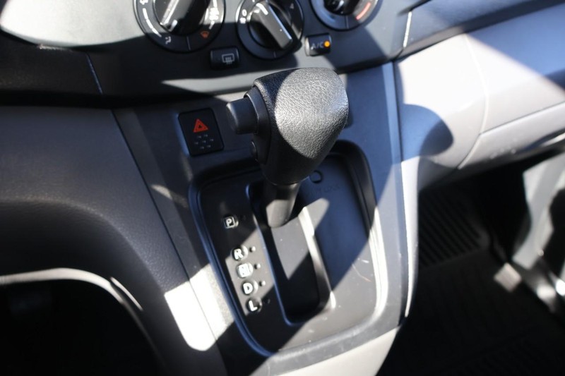 Nissan NV200 Vehicle Full-screen Gallery Image 34