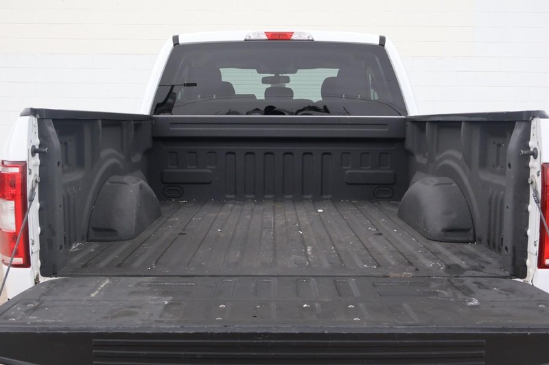 Ford F-150 Vehicle Full-screen Gallery Image 08