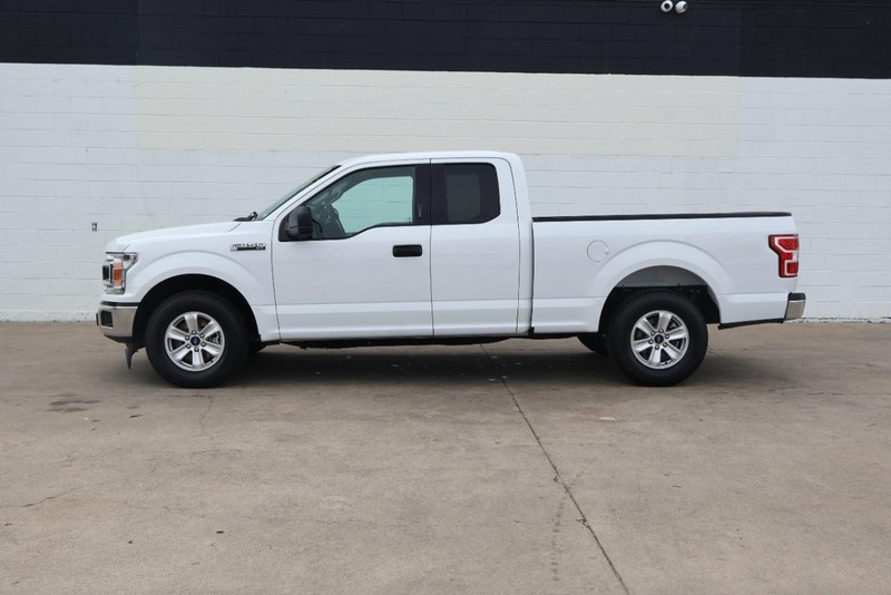 Ford F-150 Vehicle Full-screen Gallery Image 10