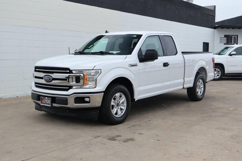Ford F-150 Vehicle Full-screen Gallery Image 11