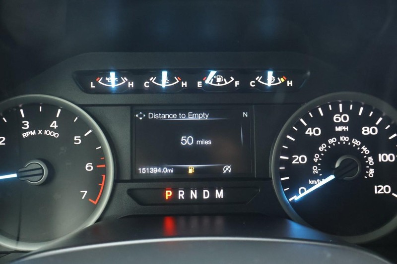 Ford F-150 Vehicle Full-screen Gallery Image 25