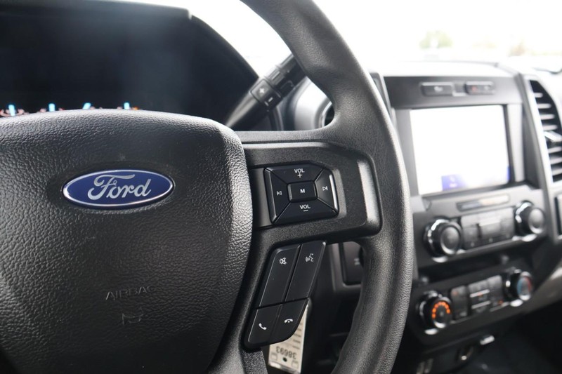 Ford F-150 Vehicle Full-screen Gallery Image 28