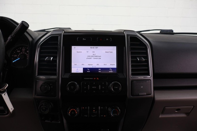 Ford F-150 Vehicle Full-screen Gallery Image 29