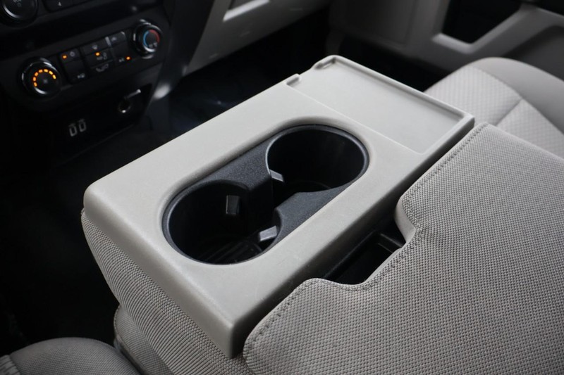 Ford F-150 Vehicle Full-screen Gallery Image 34