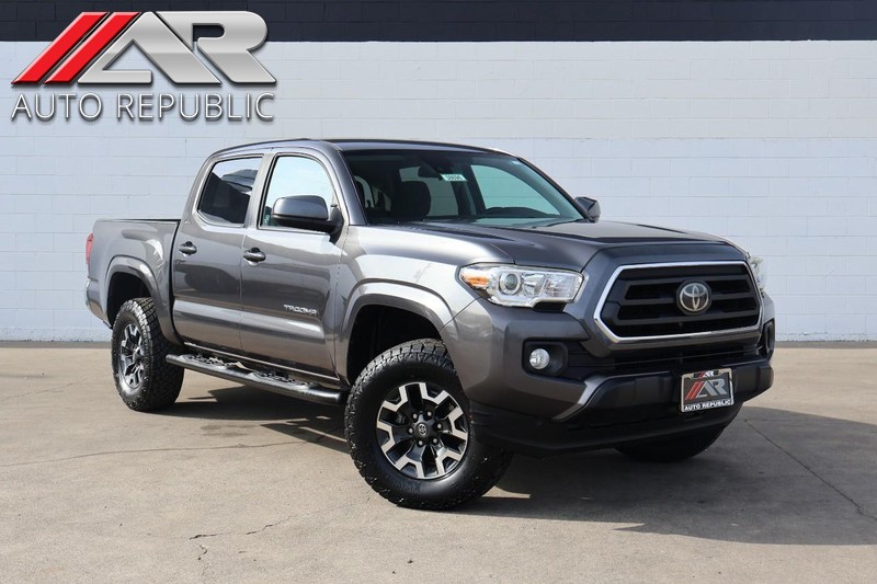 Toyota Tacoma Vehicle Full-screen Gallery Image 01
