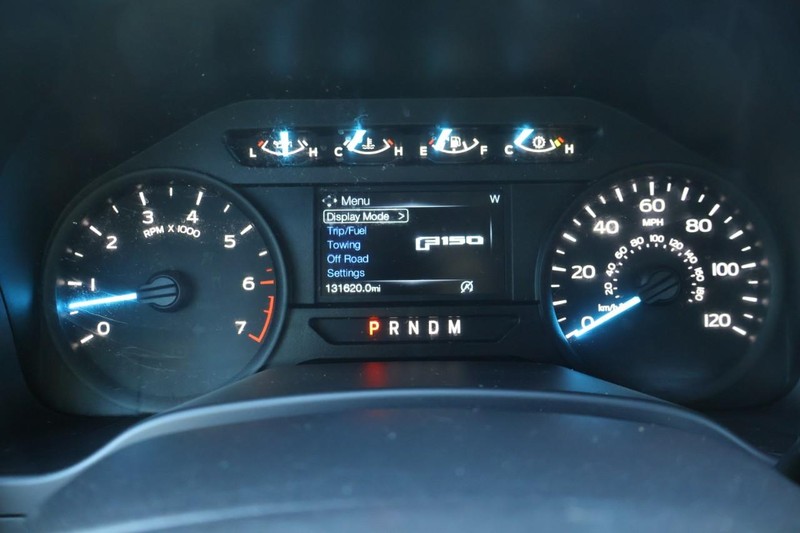 Ford F-150 Vehicle Full-screen Gallery Image 23