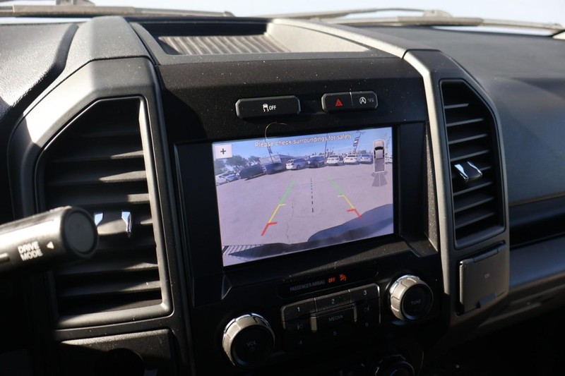 Ford F-150 Vehicle Full-screen Gallery Image 29
