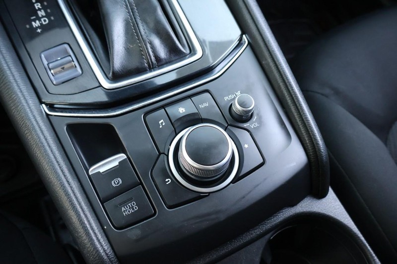 Mazda CX-5 Vehicle Full-screen Gallery Image 33