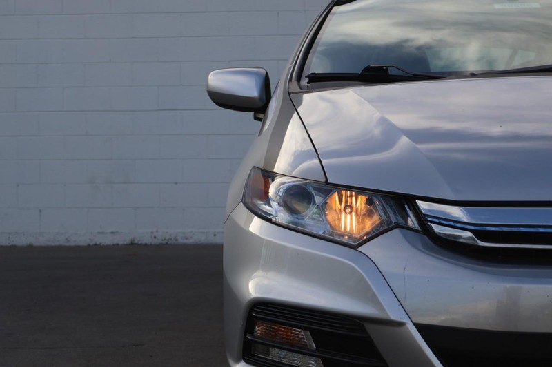 Honda Insight Vehicle Full-screen Gallery Image 03