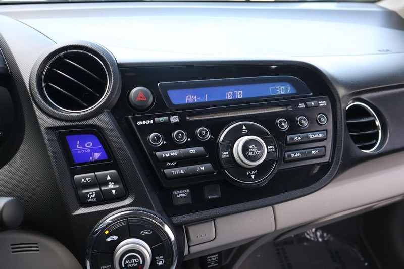 Honda Insight Vehicle Full-screen Gallery Image 28