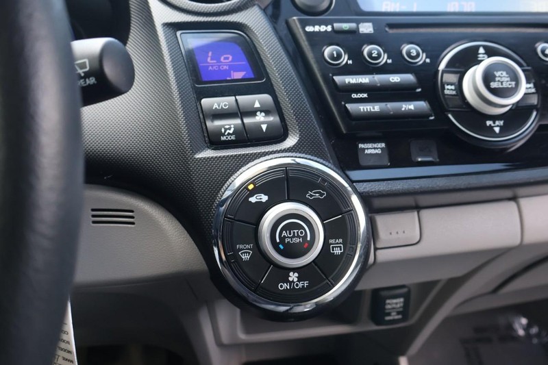 Honda Insight Vehicle Full-screen Gallery Image 29