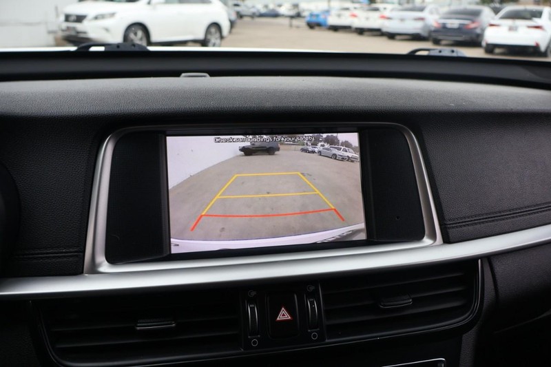 Kia Optima Vehicle Full-screen Gallery Image 29