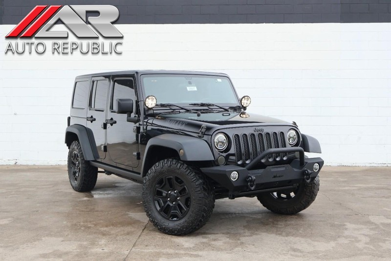 Jeep Wrangler Unlimited Vehicle Full-screen Gallery Image 01
