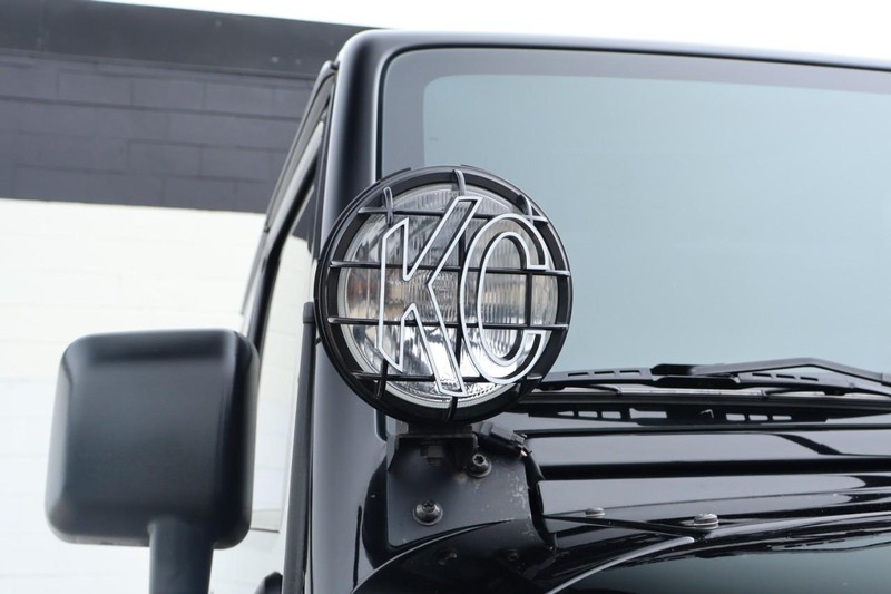 Jeep Wrangler Unlimited Vehicle Full-screen Gallery Image 06