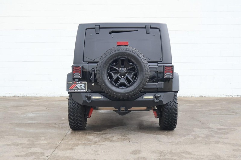 Jeep Wrangler Unlimited Vehicle Full-screen Gallery Image 10
