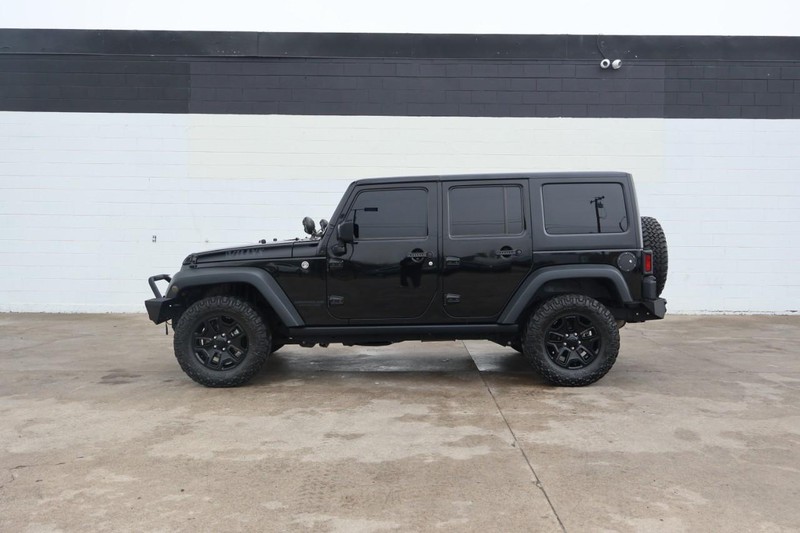 Jeep Wrangler Unlimited Vehicle Full-screen Gallery Image 15