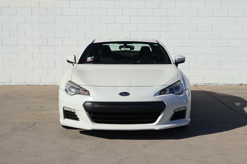 Subaru BRZ Vehicle Full-screen Gallery Image 02
