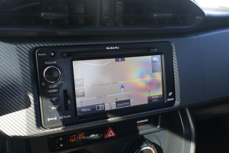 Subaru BRZ Vehicle Full-screen Gallery Image 27