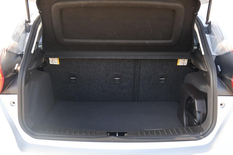 Ford Focus Hatchback Vehicle Full-screen Gallery Image 09