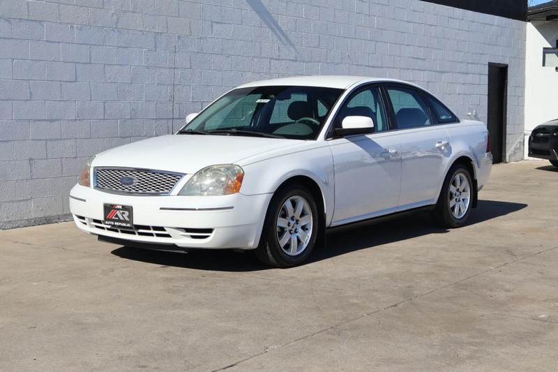 Ford Five Hundred Vehicle Full-screen Gallery Image 11