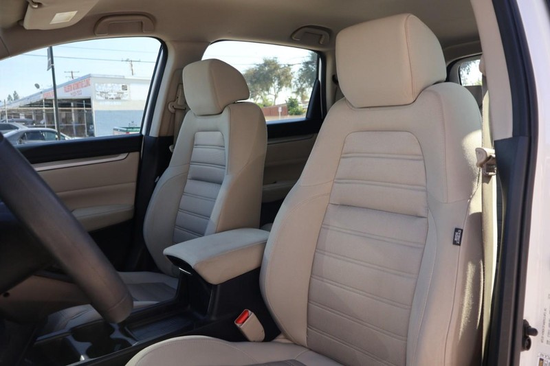 Honda CR-V Vehicle Full-screen Gallery Image 18