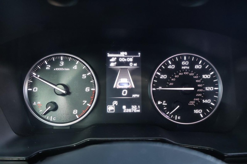 Subaru Outback Vehicle Full-screen Gallery Image 26