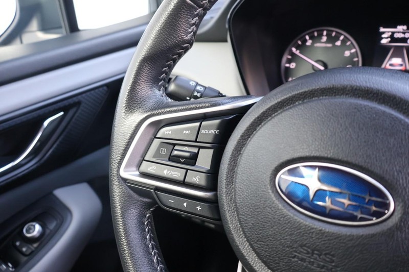 Subaru Outback Vehicle Full-screen Gallery Image 28