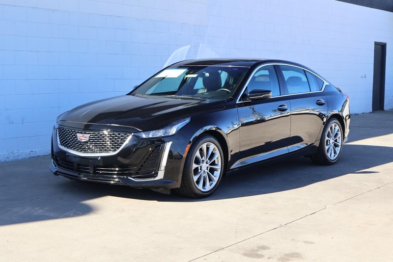 Cadillac CT5 Vehicle Full-screen Gallery Image 11